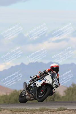 media/Nov-16-2025-Race Pace (Sun) [[8c5fa54630]]/Non Verified Riders (1st 20 Minutes)/7-Turn 9 Entry (210pm)/